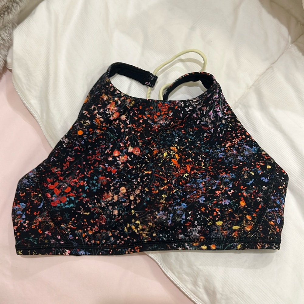 Lulu lemon bra
